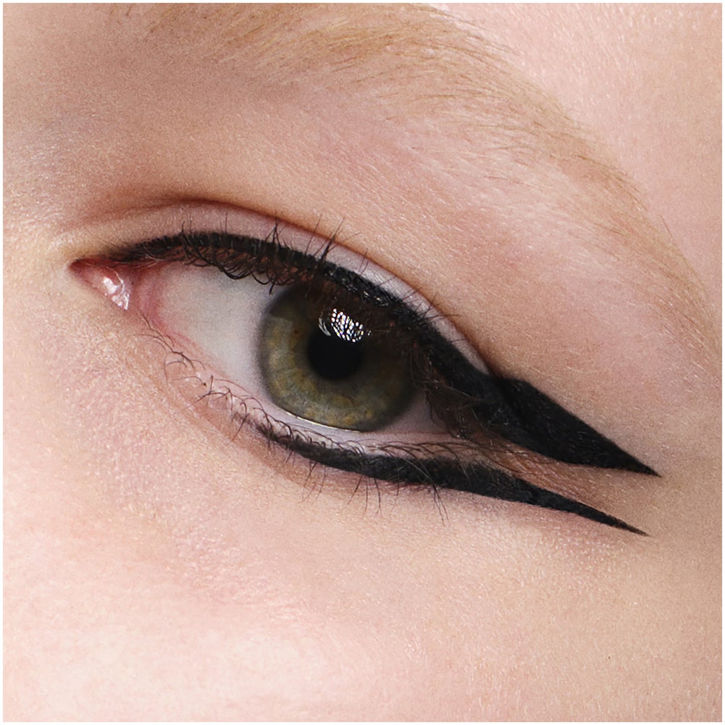 Олівець для очей Eyeliner