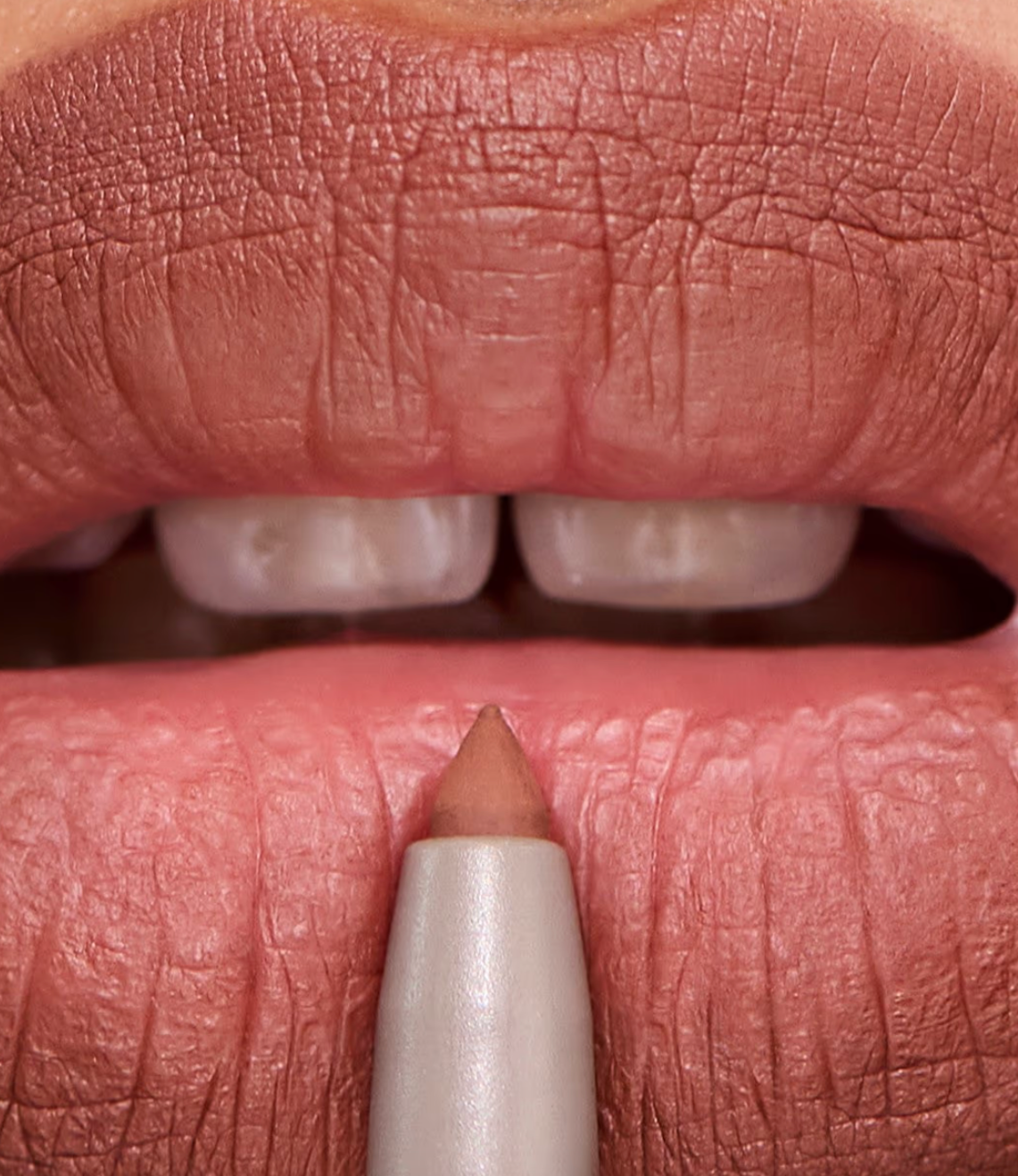 Лайнер для губ с блеском Lip Sculpt