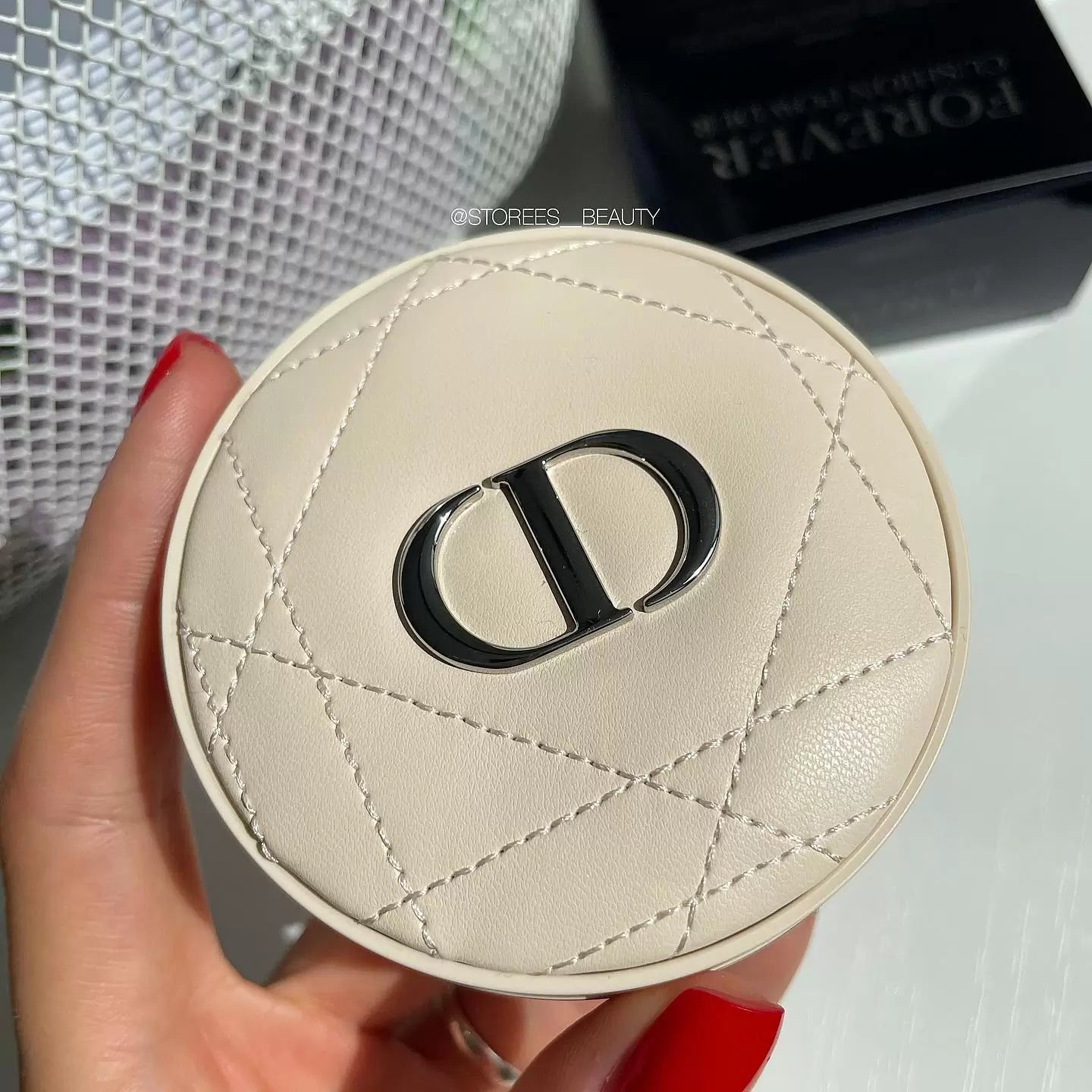 Ультратонка розсипчаста пудра Diorskin Forever Cushion Powder