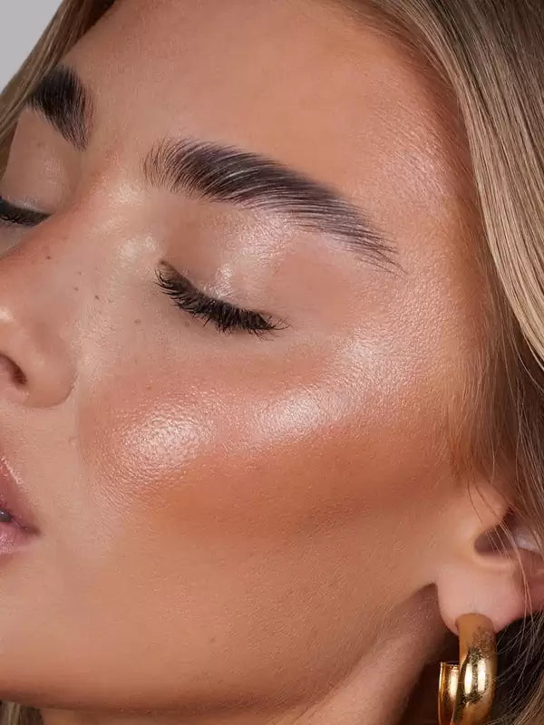 Кремовый хайлайтер Gloss Highlighter