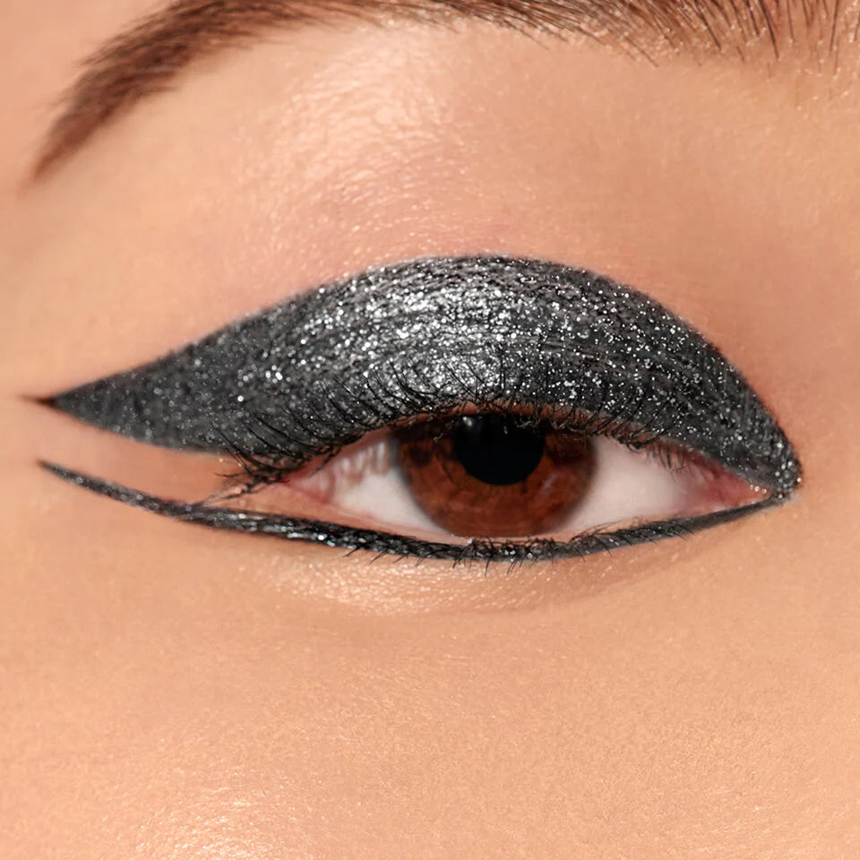 Лайнер для очей Satin Kajal Liner