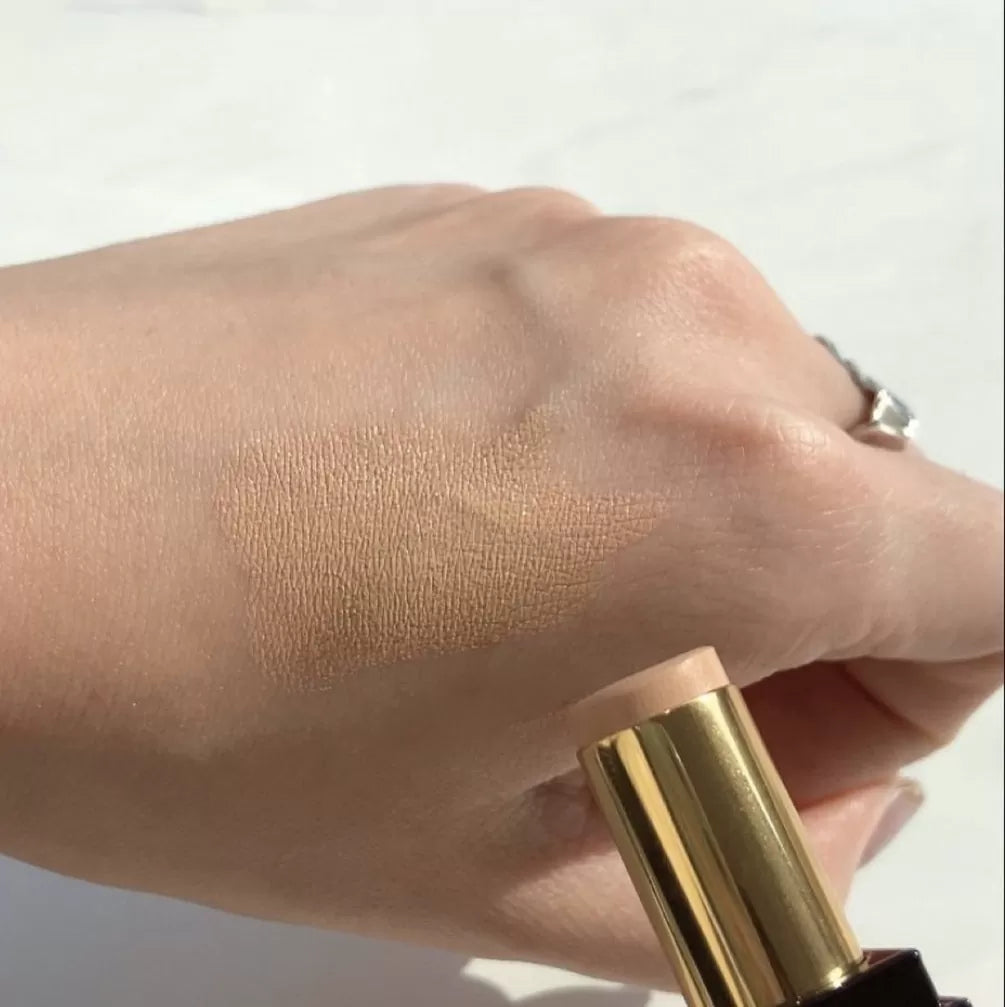 Консиллер в стике Traceless Soft Matte Concealer