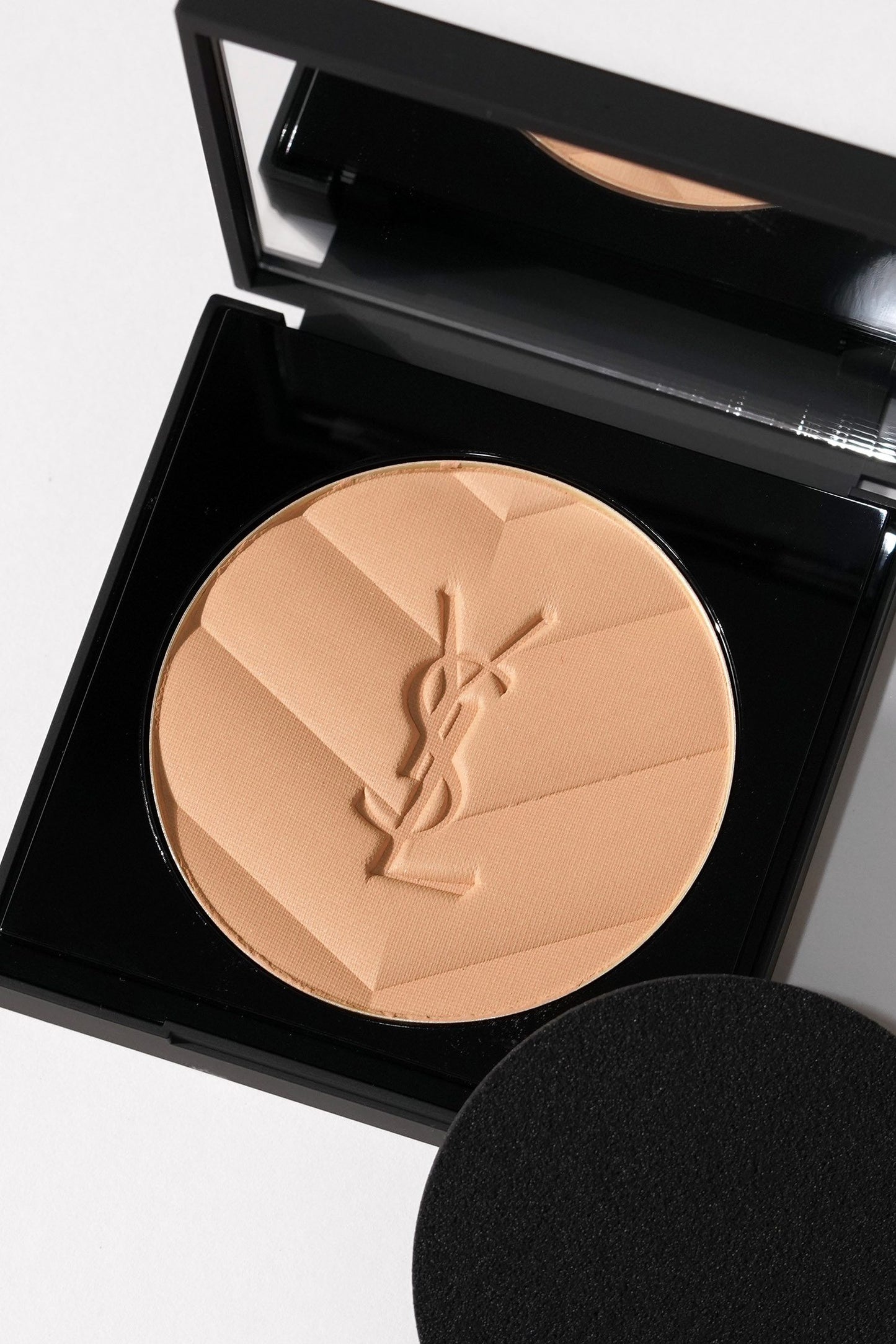 Бронзер Yves Saint Laurent All Hours Hyper Bronze