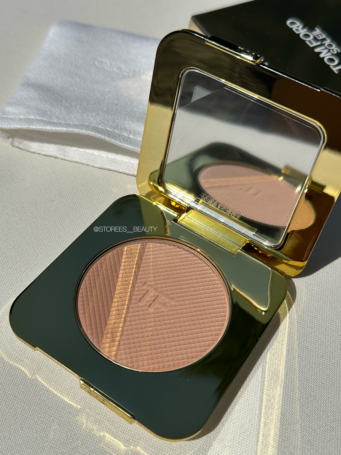 Бронзер Soleil Glow Mini Bronzer