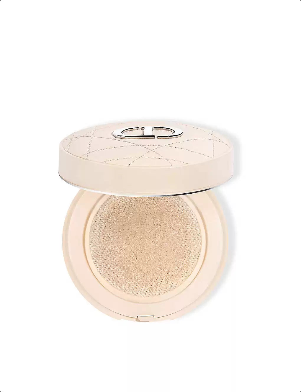 Ультратонка розсипчаста пудра Diorskin Forever Cushion Powder