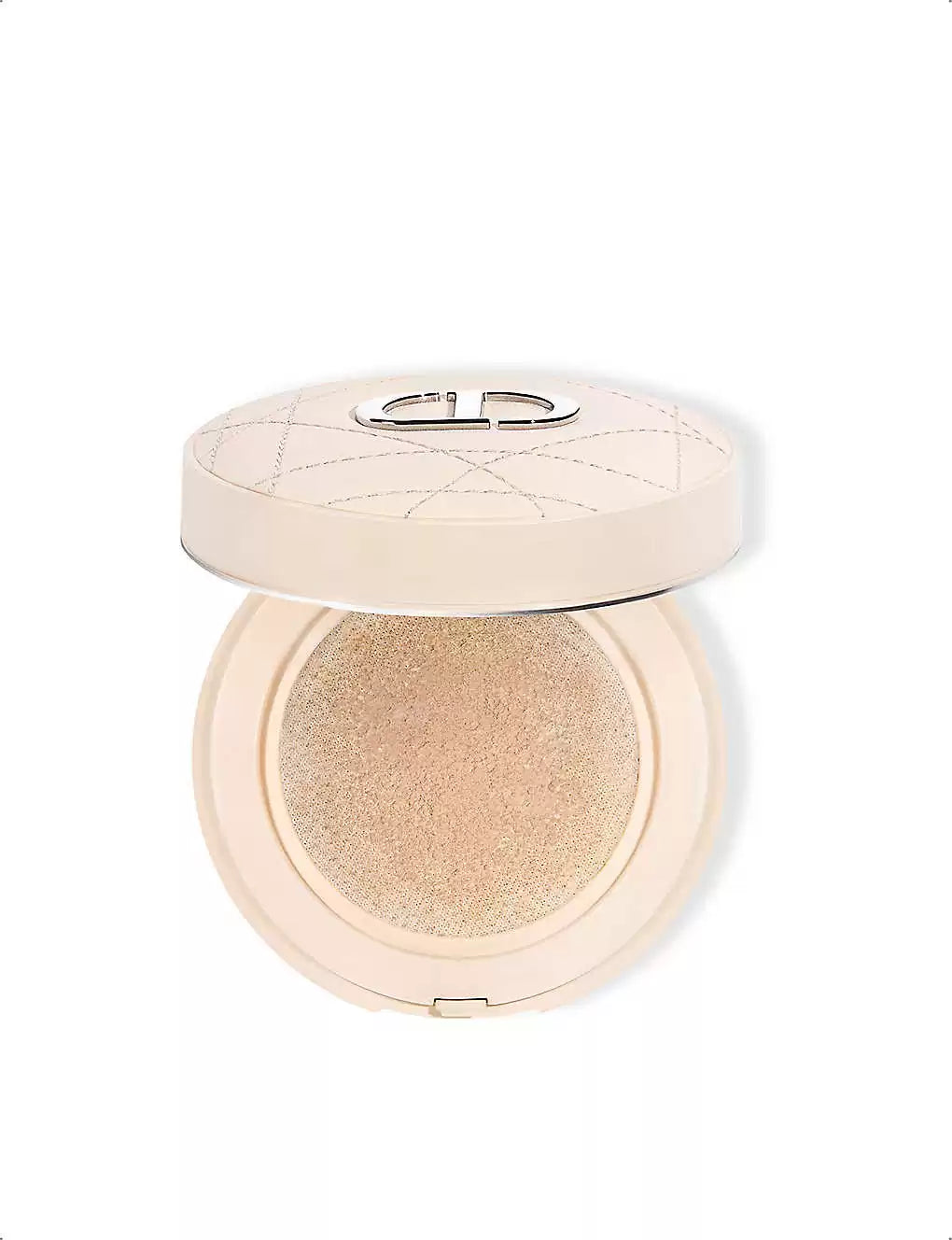 Ультратонка розсипчаста пудра Diorskin Forever Cushion Powder