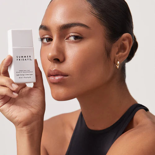 Увлажняющий тинт Sheer Skin Tint