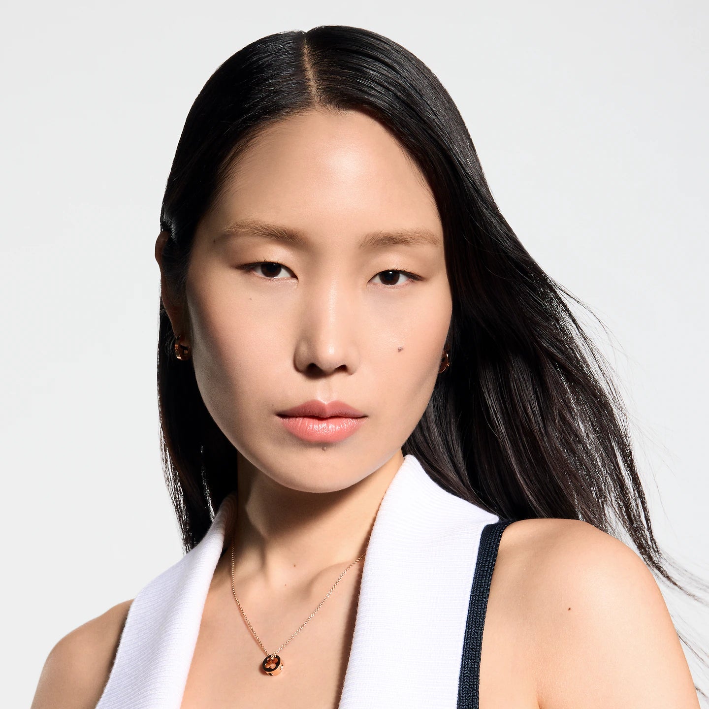 Сатинова помада LV Rouge Lipstick