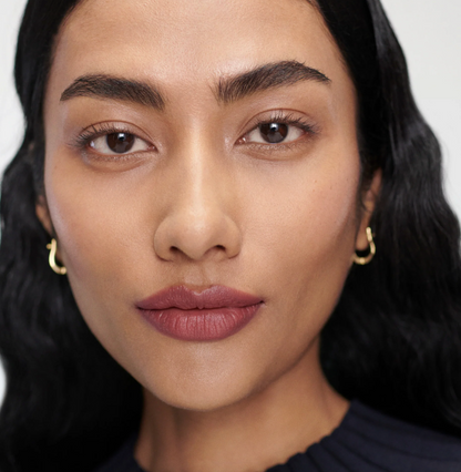 Матова помада Signature Lip Lightweight Matte Lipstick MERIT BEAUTY