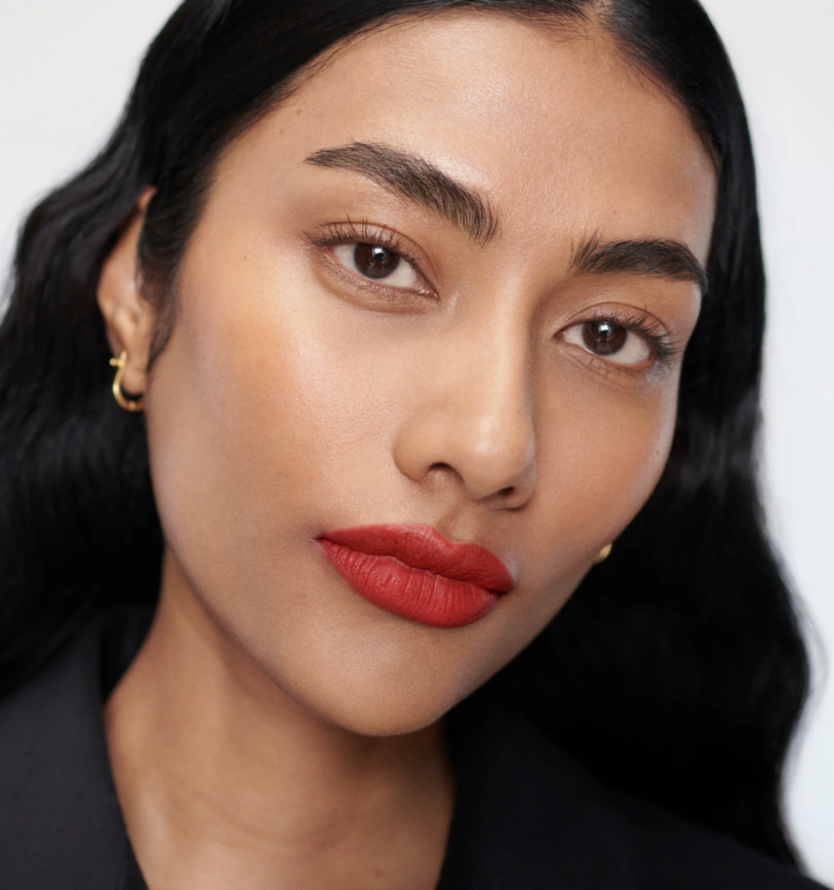 Матова помада Signature Lip Lightweight Matte Lipstick MERIT BEAUTY