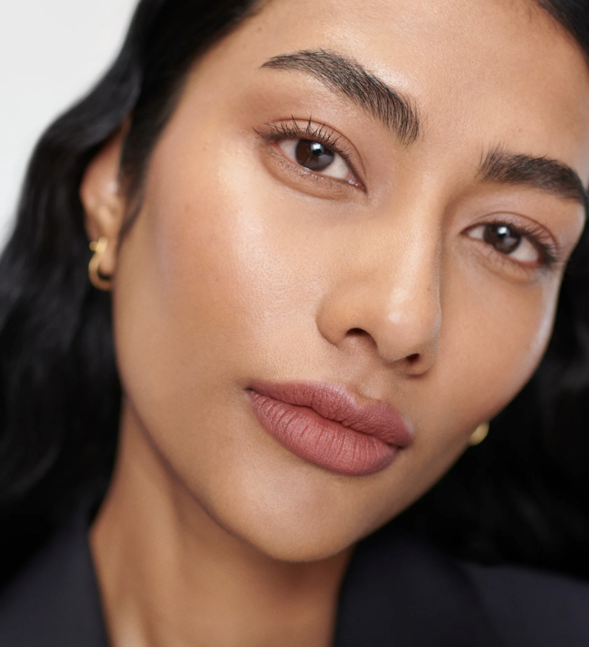 Матова помада Signature Lip Lightweight Matte Lipstick MERIT BEAUTY