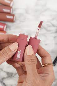 Блиск для губ MoistureGlow™ Plumping Lip Color