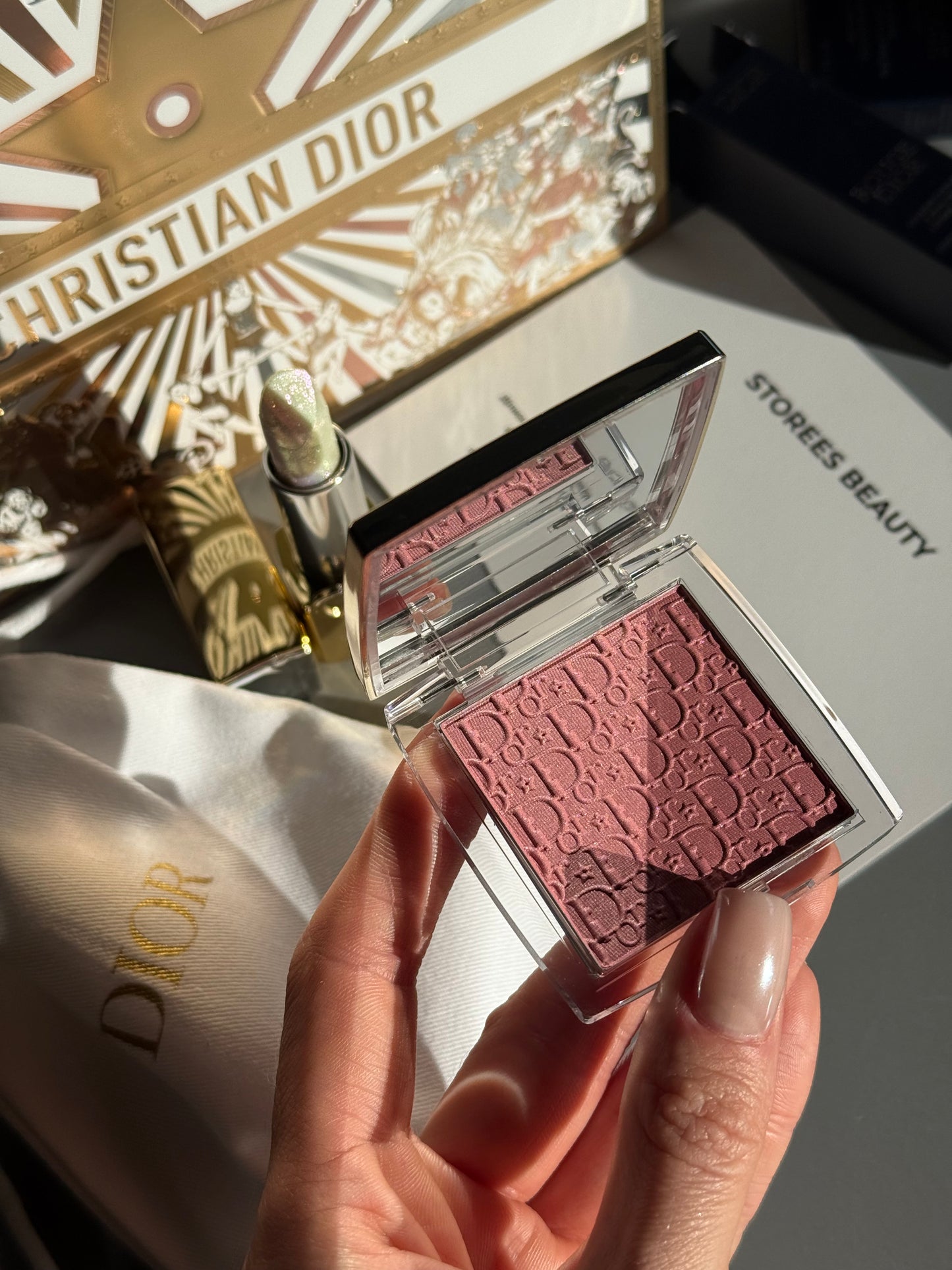 Лімітовані румʼяна  Dior Backstage Rosy Glow