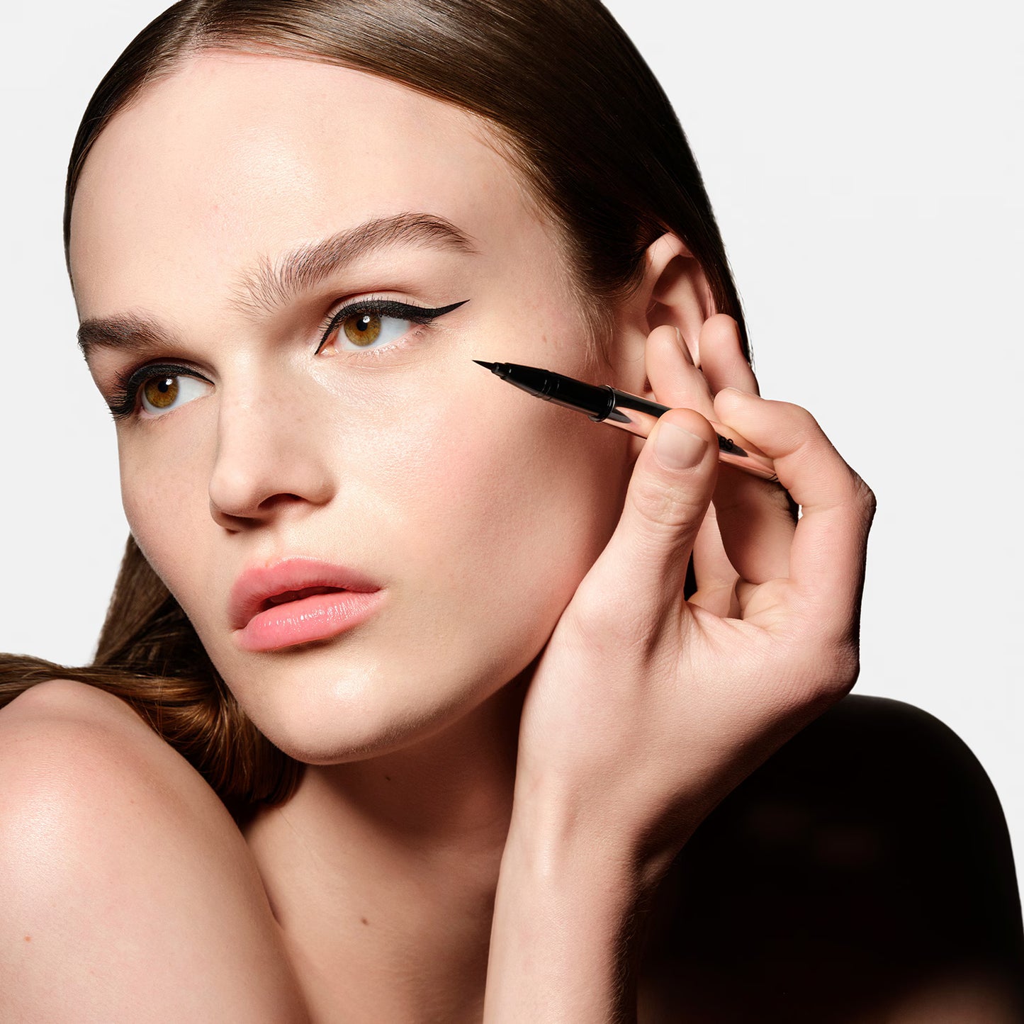 Лайнер чорний Clear Cut Liquid Eyeliner HAUS LABS