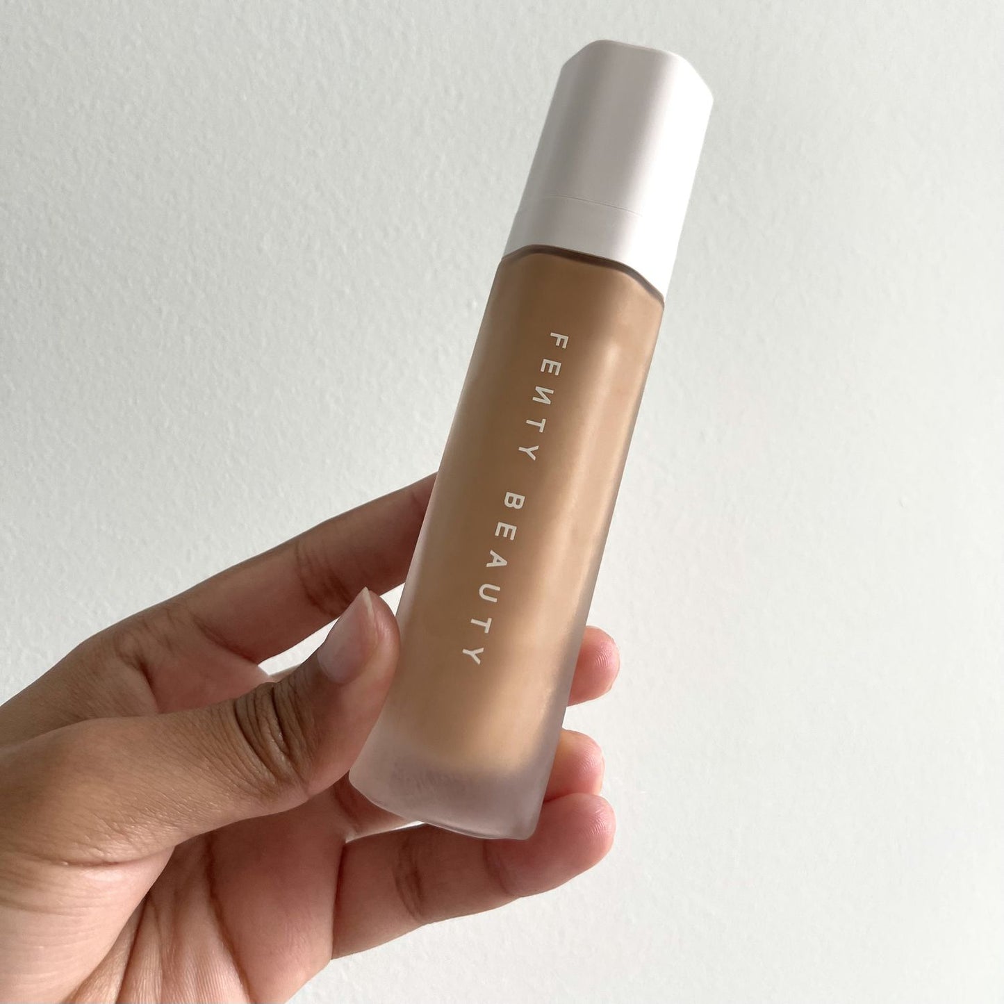 Тональна основа  Pro Filt'r Soft Matte Longwear Foundation FENTY BEAUTY