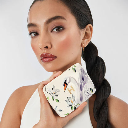 Лімітована палетка Ambient Lighting Unlocked Swan Palette